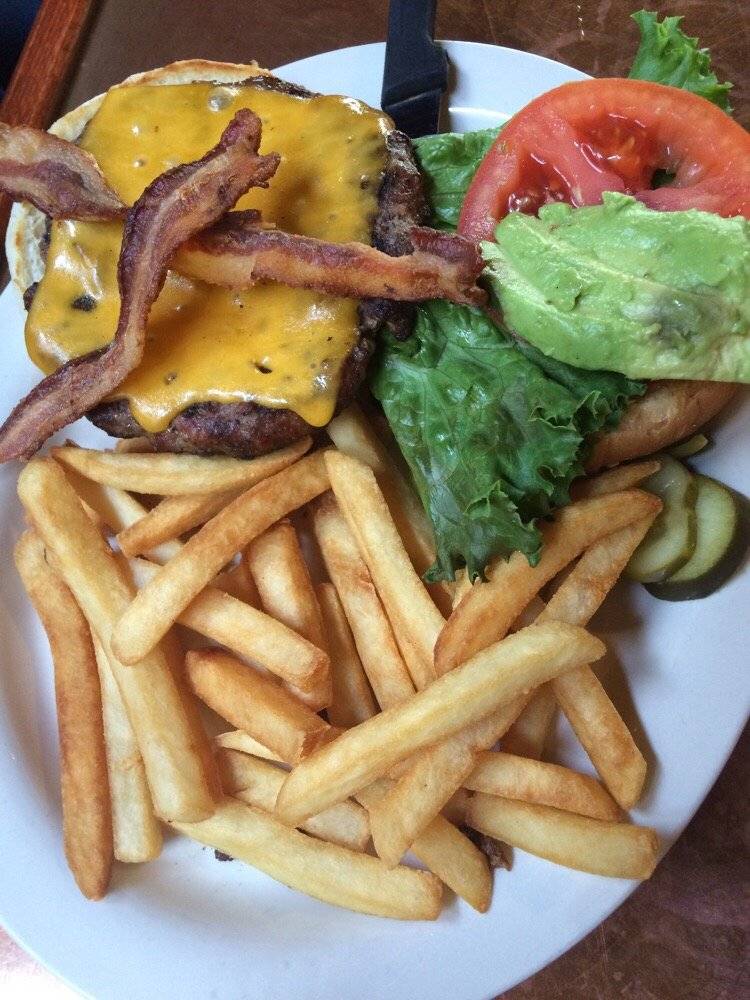 EJ Malloys - Los Altos | restaurant | 5506 E Britton Dr, Long Beach, CA 90815, USA | 5625948771 OR +1 562-594-8771