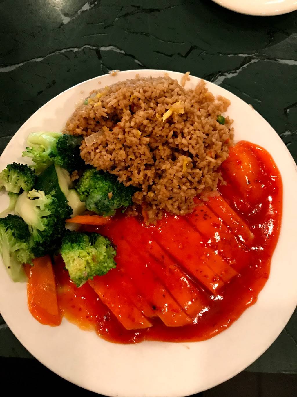 Blue Gibbon Chinese Restaurant | restaurant | 1231 Tennessee Ave, Cincinnati, OH 45229, USA | 5136414100 OR +1 513-641-4100