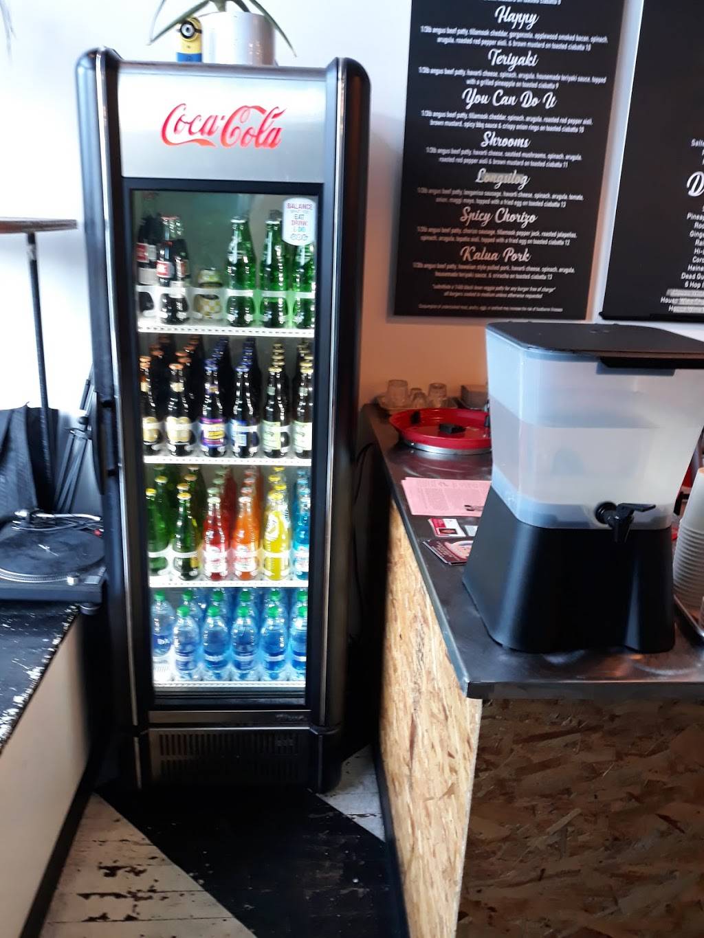 Happy Grillmore | restaurant | 509 13th Ave, Seattle, WA 98122, USA | 2066981584 OR +1 206-698-1584