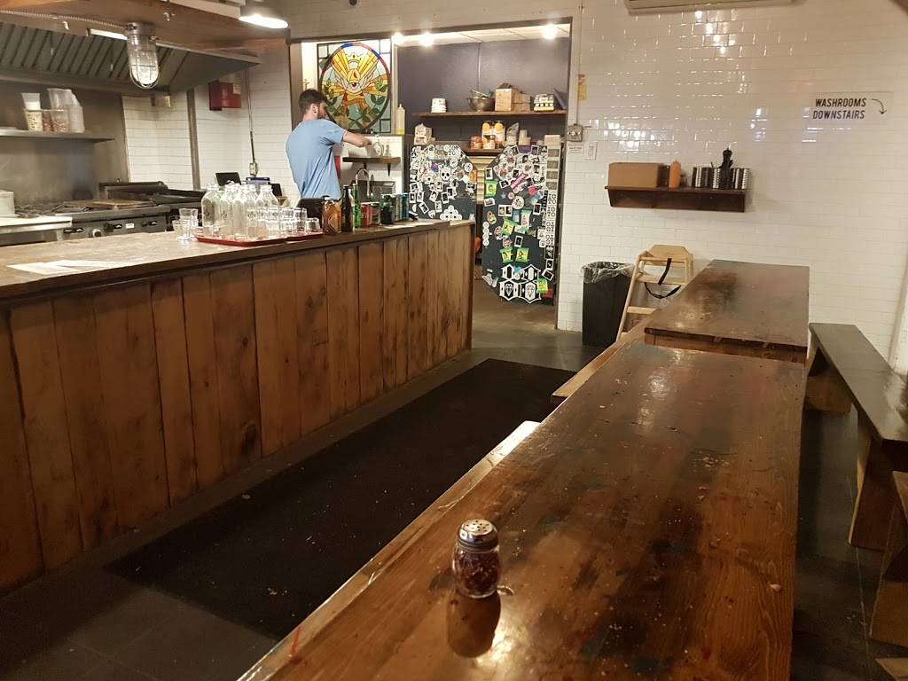 Village Pizza | meal delivery | 761 Dundas St W, Toronto, ON M6J 1T9, Canada | 4165519939 OR +1 416-551-9939