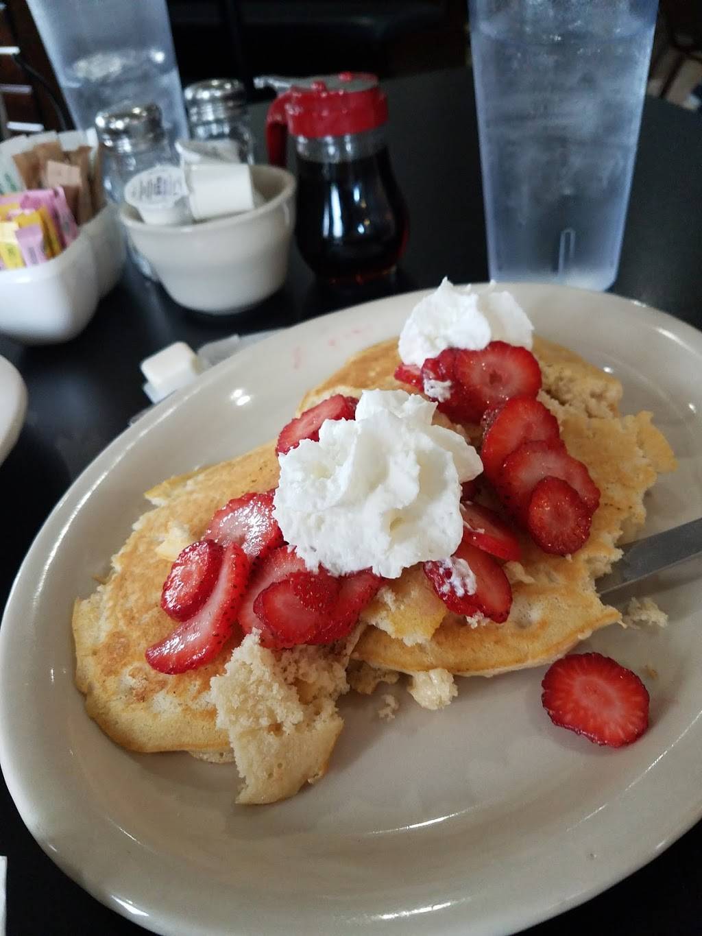 Mugshots coffehouse and eatery | restaurant | 10203 IN-13, Syracuse, IN 46567, USA | 5743371307 OR +1 574-337-1307