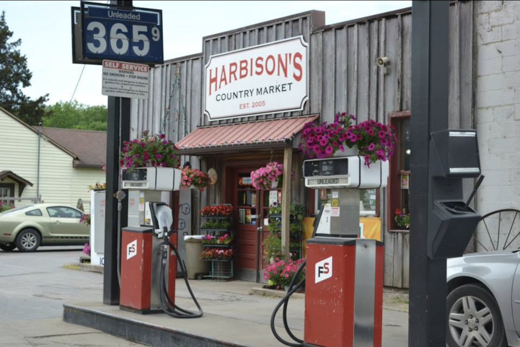 Harbisons Country Market | restaurant | IL-34, Herod, IL 62947, USA | 6182642091 OR +1 618-264-2091