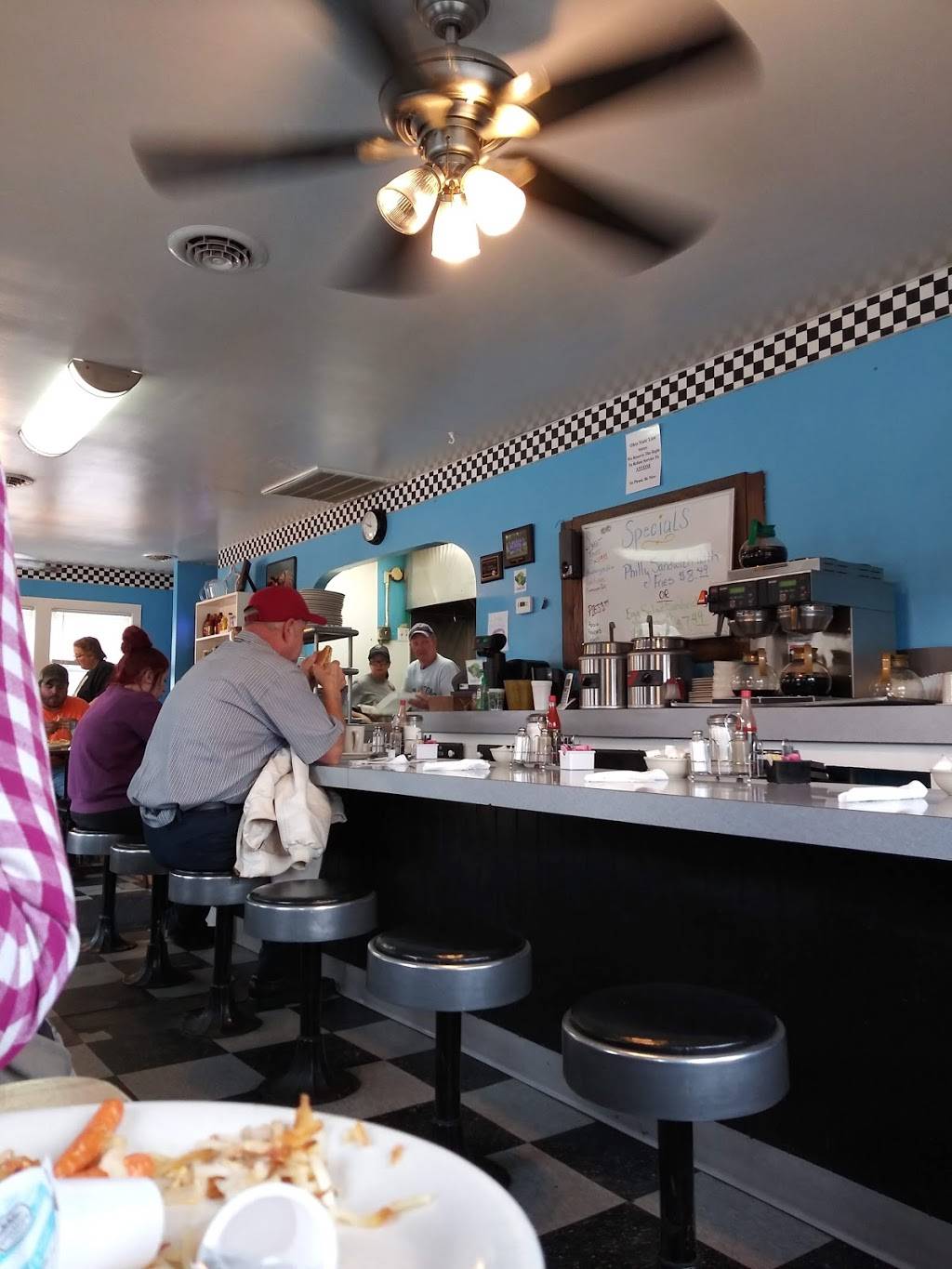 Star Diner | restaurant | 46 Cleveland Rd, Norwalk, OH 44857, USA | 4196635668 OR +1 419-663-5668