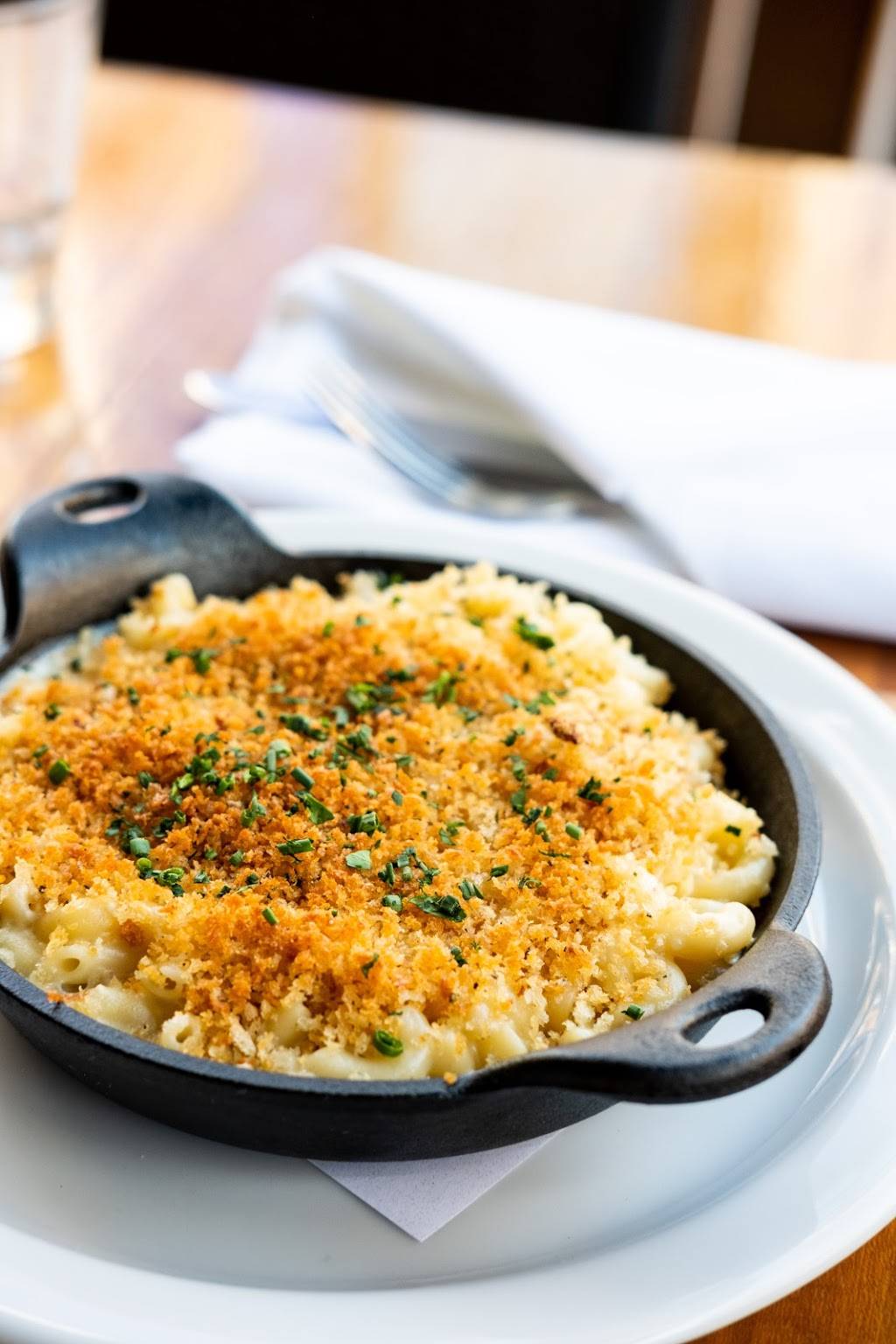 Tribune Tavern | restaurant | 401 13th St, Oakland, CA 94612, USA | 5106078187 OR +1 510-607-8187