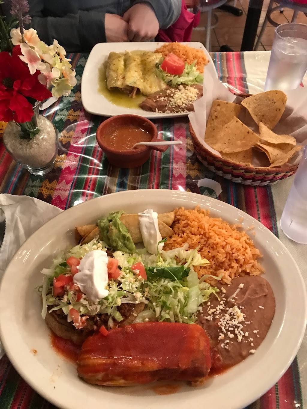 Fiesta Mexicana Restaurant | restaurant | 3604, 4806 N Broadway, Chicago, IL 60640, USA | 7737694244 OR +1 773-769-4244