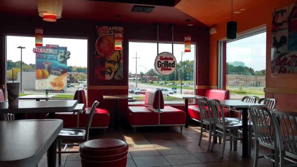 KFC | restaurant | 1236 NW Woods Chapel Rd, Blue Springs, MO 64015, USA | 8162291105 OR +1 816-229-1105