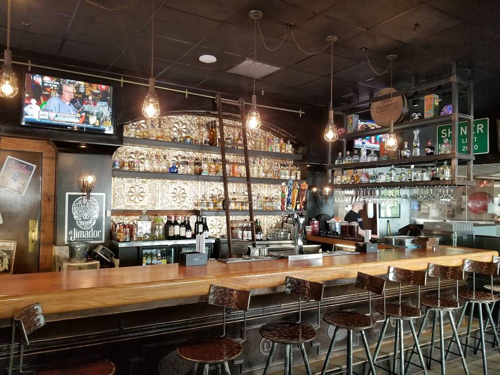 Pacos Tacos and Tequila | restaurant | 6401 Morrison Blvd #8a, Charlotte, NC 28211, USA | 7047168226 OR +1 704-716-8226