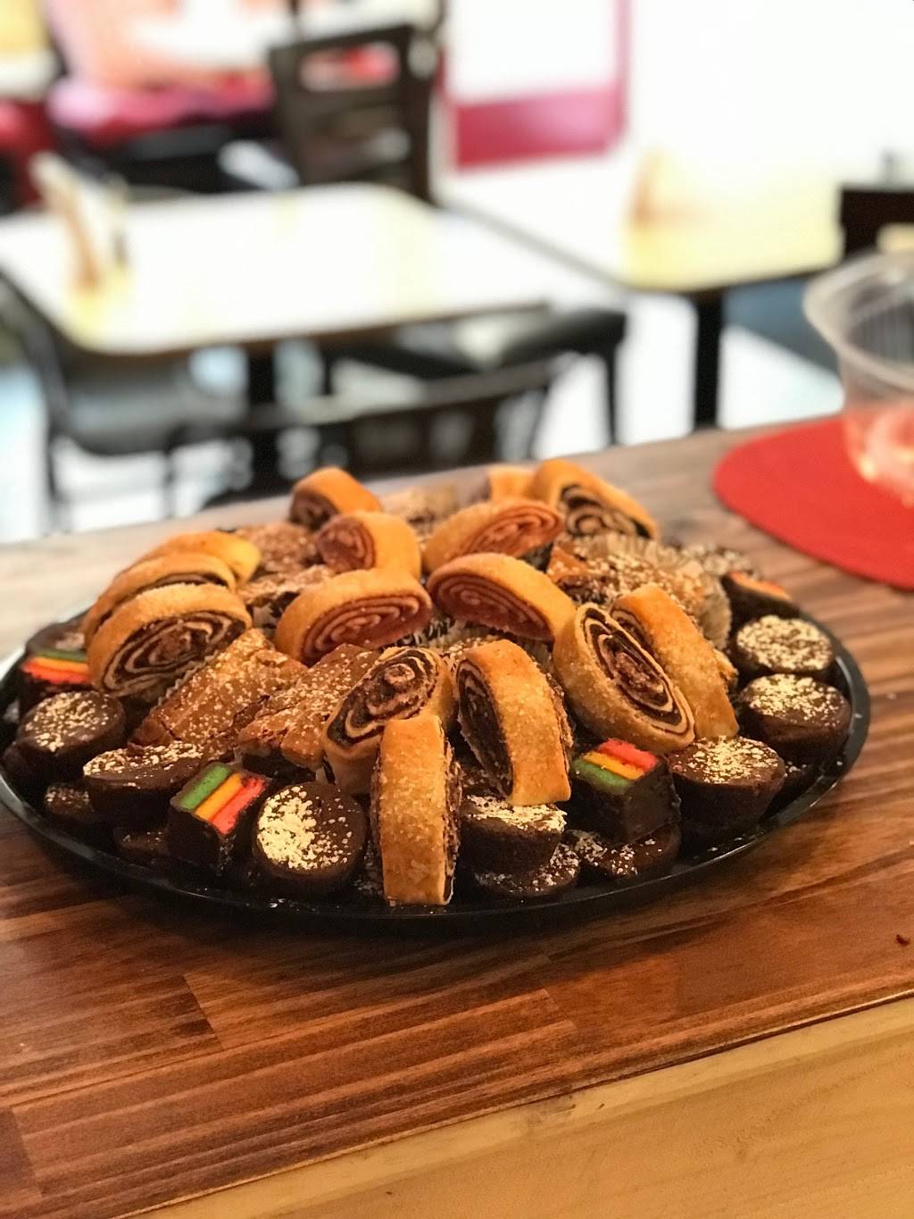 Rias Bistro & Bakery | cafe | 113 State St, Albany, NY 12207, USA | 5186508340 OR +1 518-650-8340