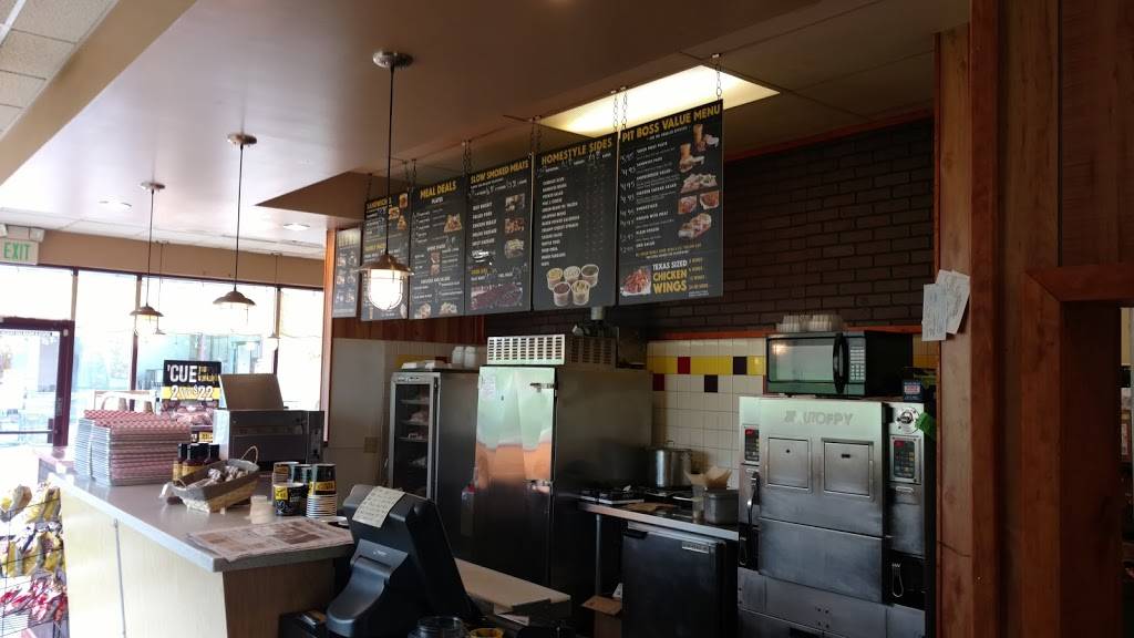 Dickeys Barbecue Pit | restaurant | 321 McCaslin Blvd, Louisville, CO 80027, USA | 3036040222 OR +1 303-604-0222