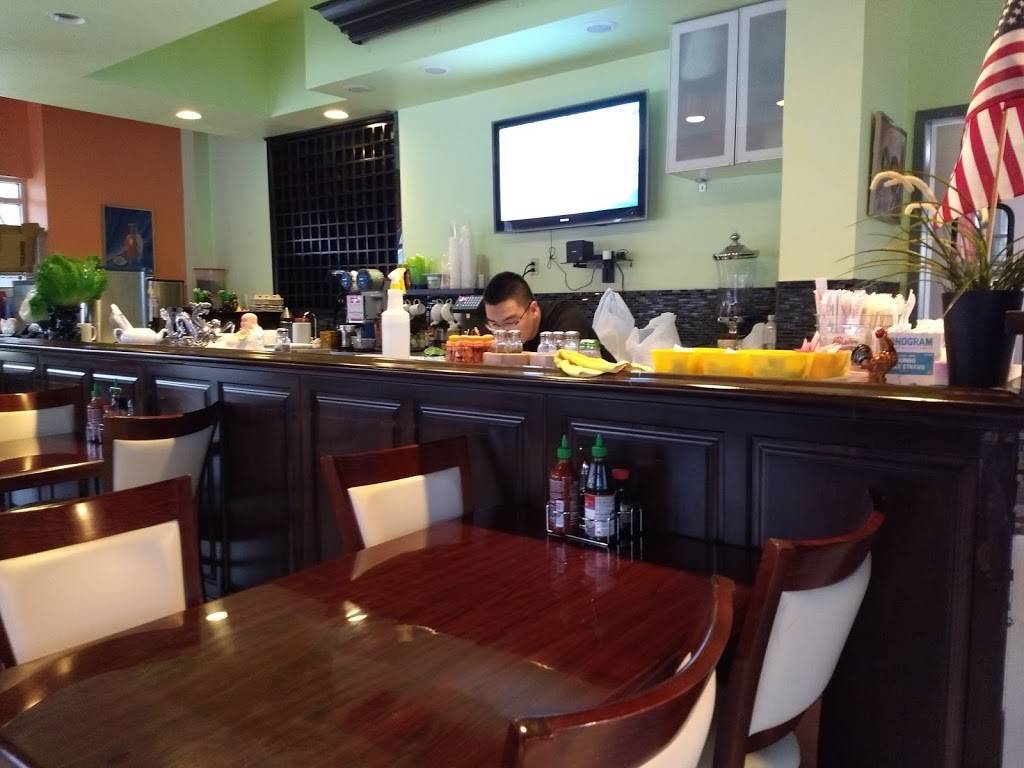 Pho Ginseng | restaurant | 12905 Rosedale Hill Ave, Huntersville, NC 28078, USA | 7049922227 OR +1 704-992-2227