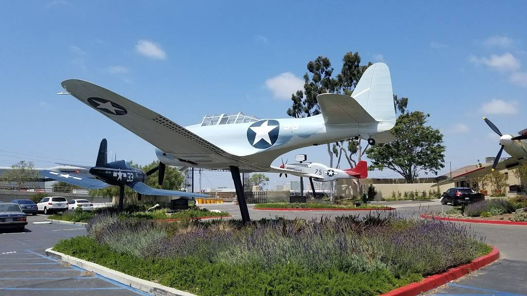 The Proud Bird Food Bazaar & Events Center | restaurant | 11022 Aviation Blvd, Los Angeles, CA 90045, USA | 3106703093 OR +1 310-670-3093