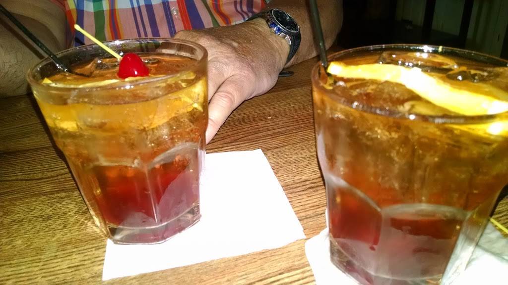 Butchs Red Mill | restaurant | 1005 S Elm Grove Rd, Brookfield, WI 53005, USA | 2627870622 OR +1 262-787-0622