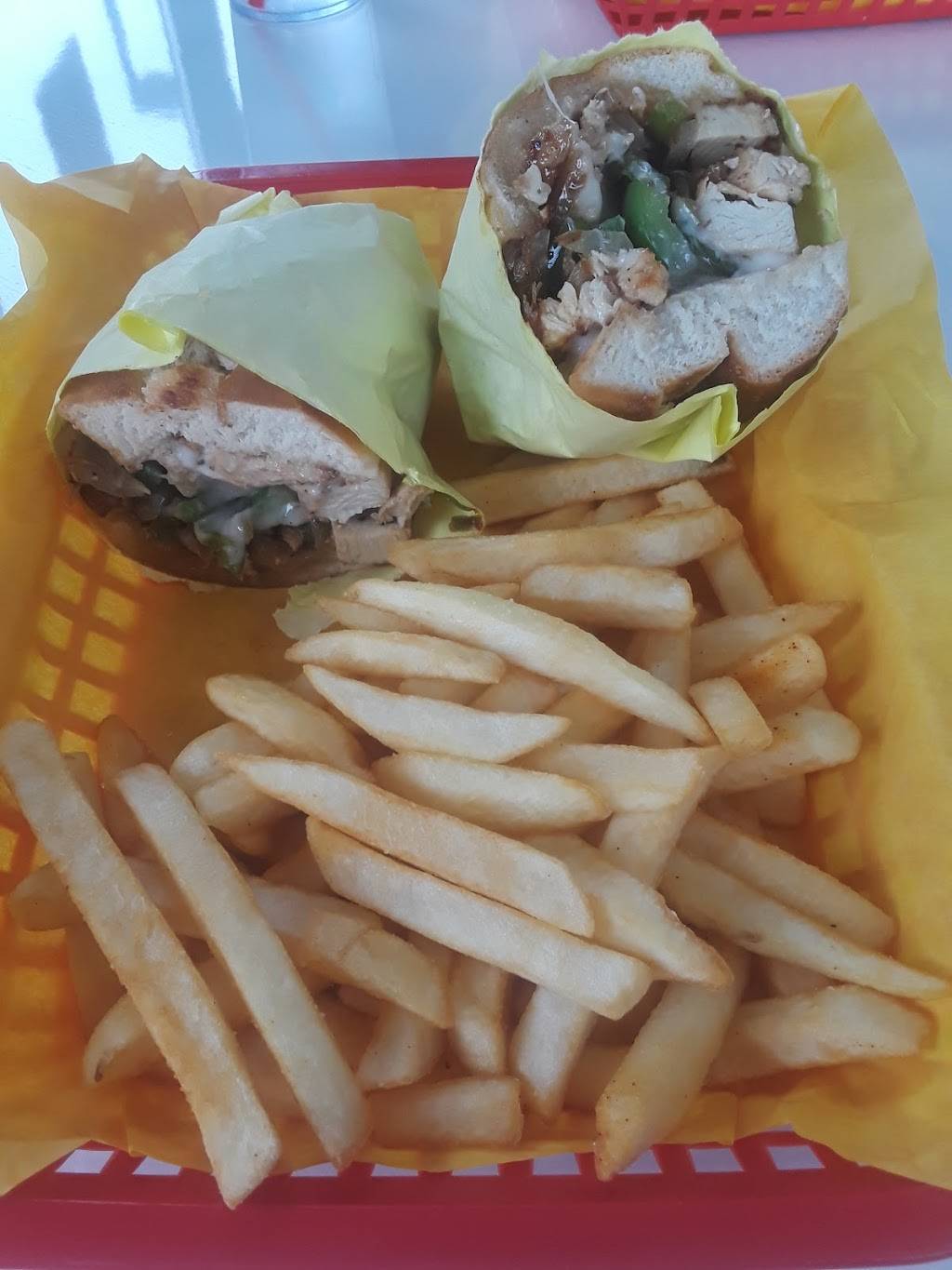 Eat Smart | restaurant | 1319 E Chandler Blvd, Phoenix, AZ 85048, USA | 4804602110 OR +1 480-460-2110