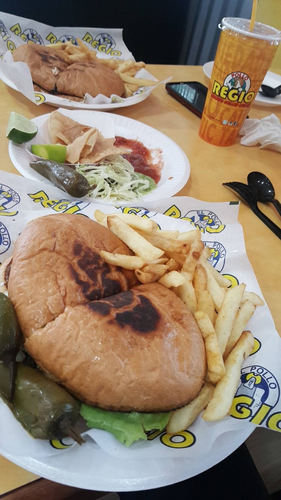 Pollo Regio | restaurant | 12136 Lake June Rd, Balch Springs, TX 75180, USA | 9725575551 OR +1 972-557-5551