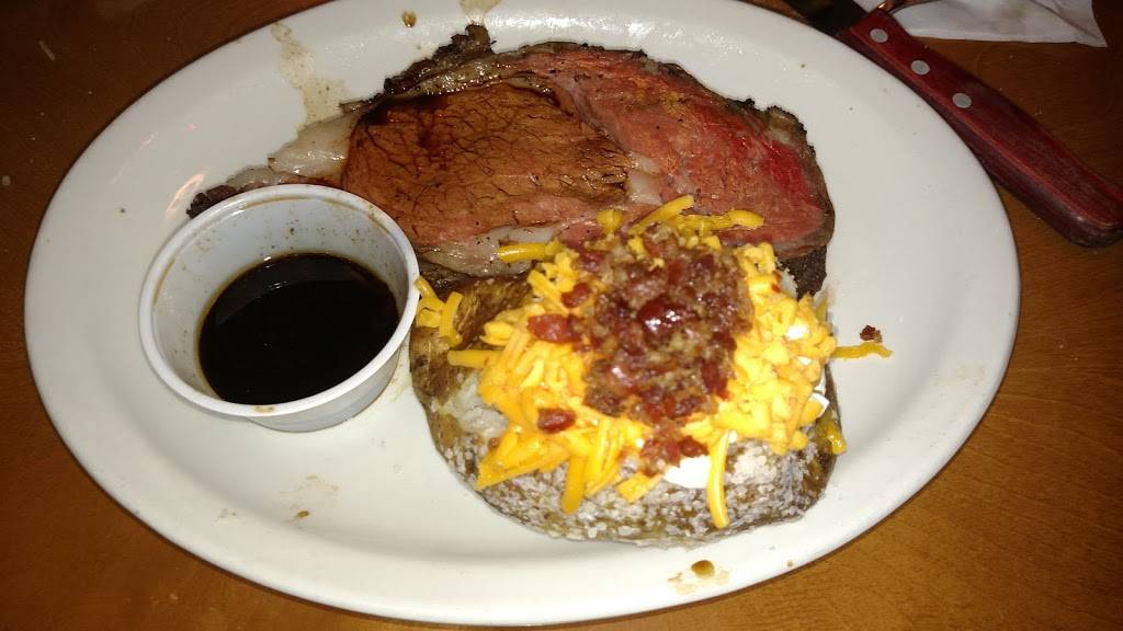 Texas Roadhouse | restaurant | 3322 Outer Loop, Louisville, KY 40219, USA | 5029627600 OR +1 502-962-7600