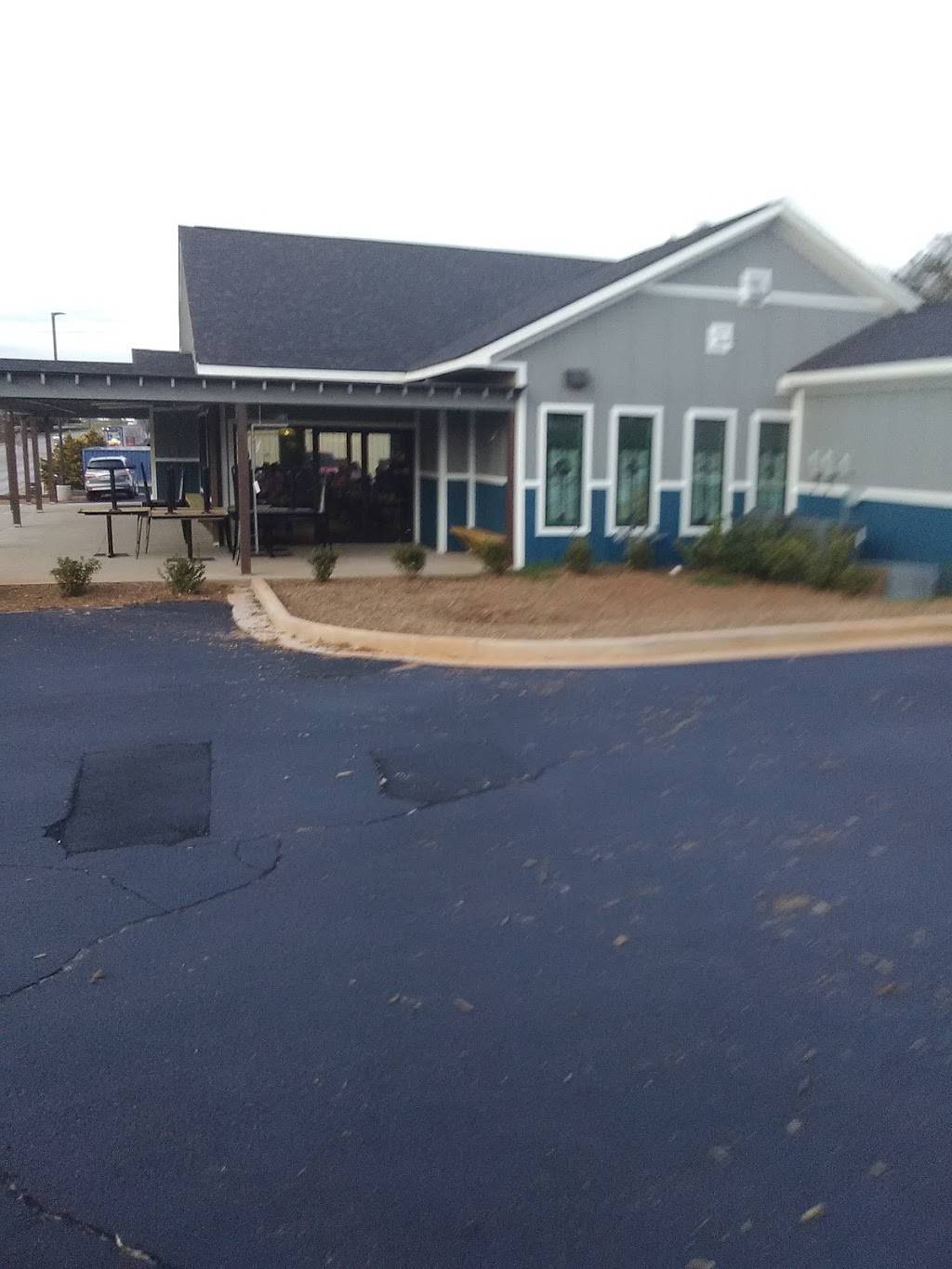 Myles Pizza Pub | restaurant | Corner of Scarlett St and, S Pleasantburg Dr, Greenville, SC 29607, USA | 8645091416 OR +1 864-509-1416