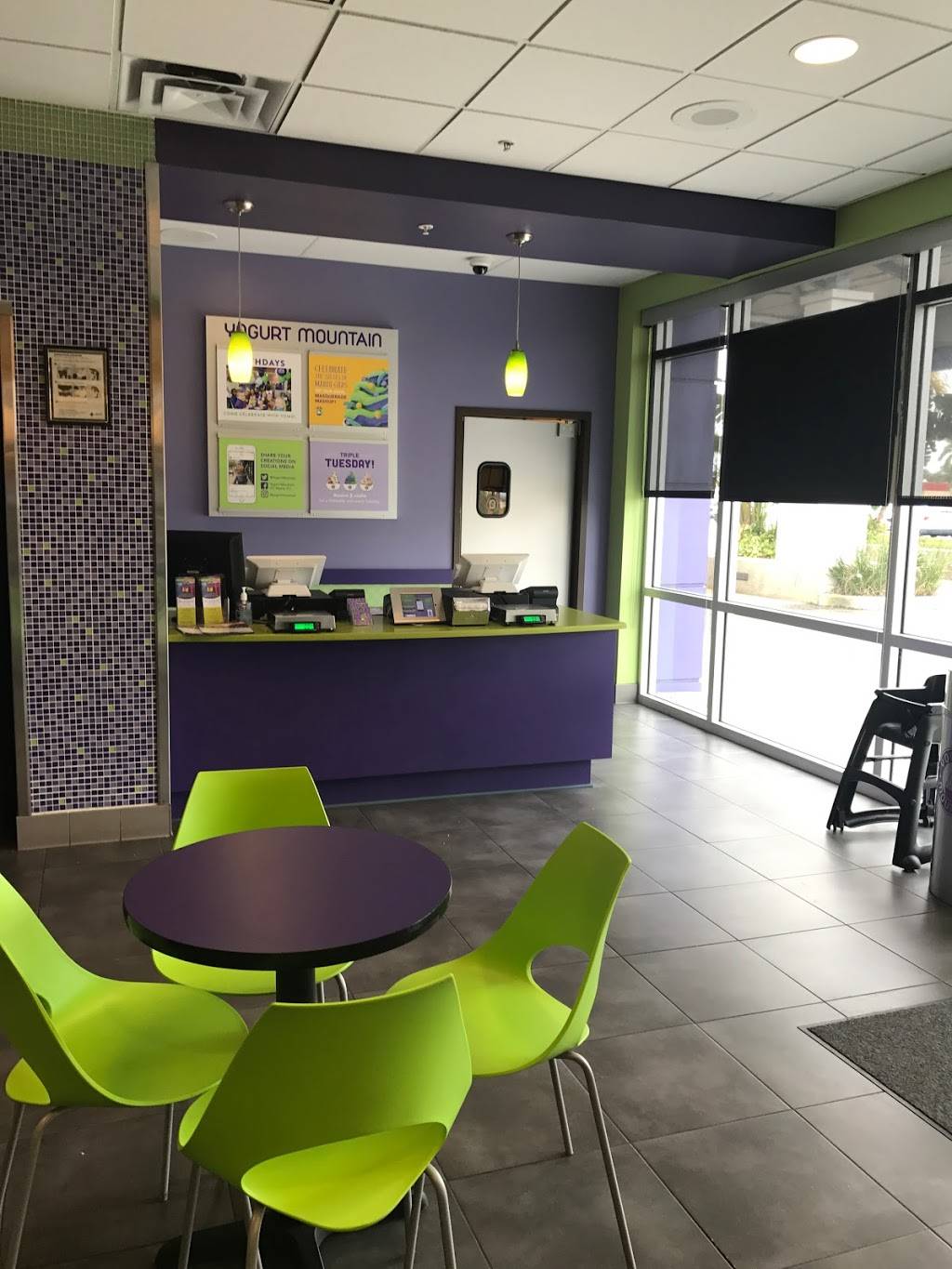 Yogurt Mountain | restaurant | 4125 Cleveland Ave, Fort Myers, FL 33901, USA | 2399311012 OR +1 239-931-1012