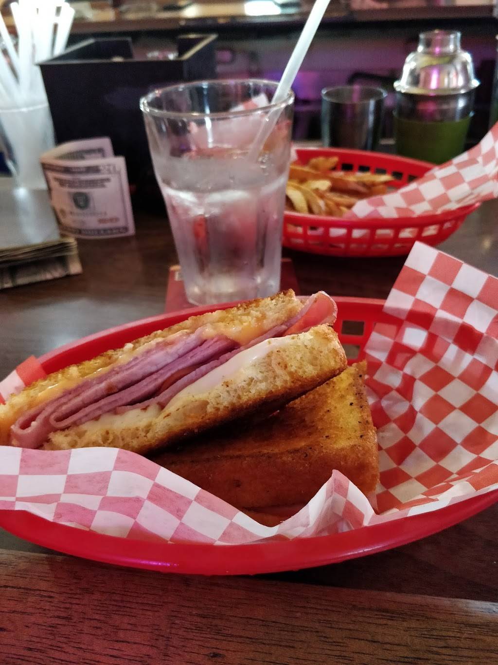 Roadside Inn | restaurant | 8549, 6407 Lafayette Rd, Medina, OH 44256, USA | 3307253411 OR +1 330-725-3411