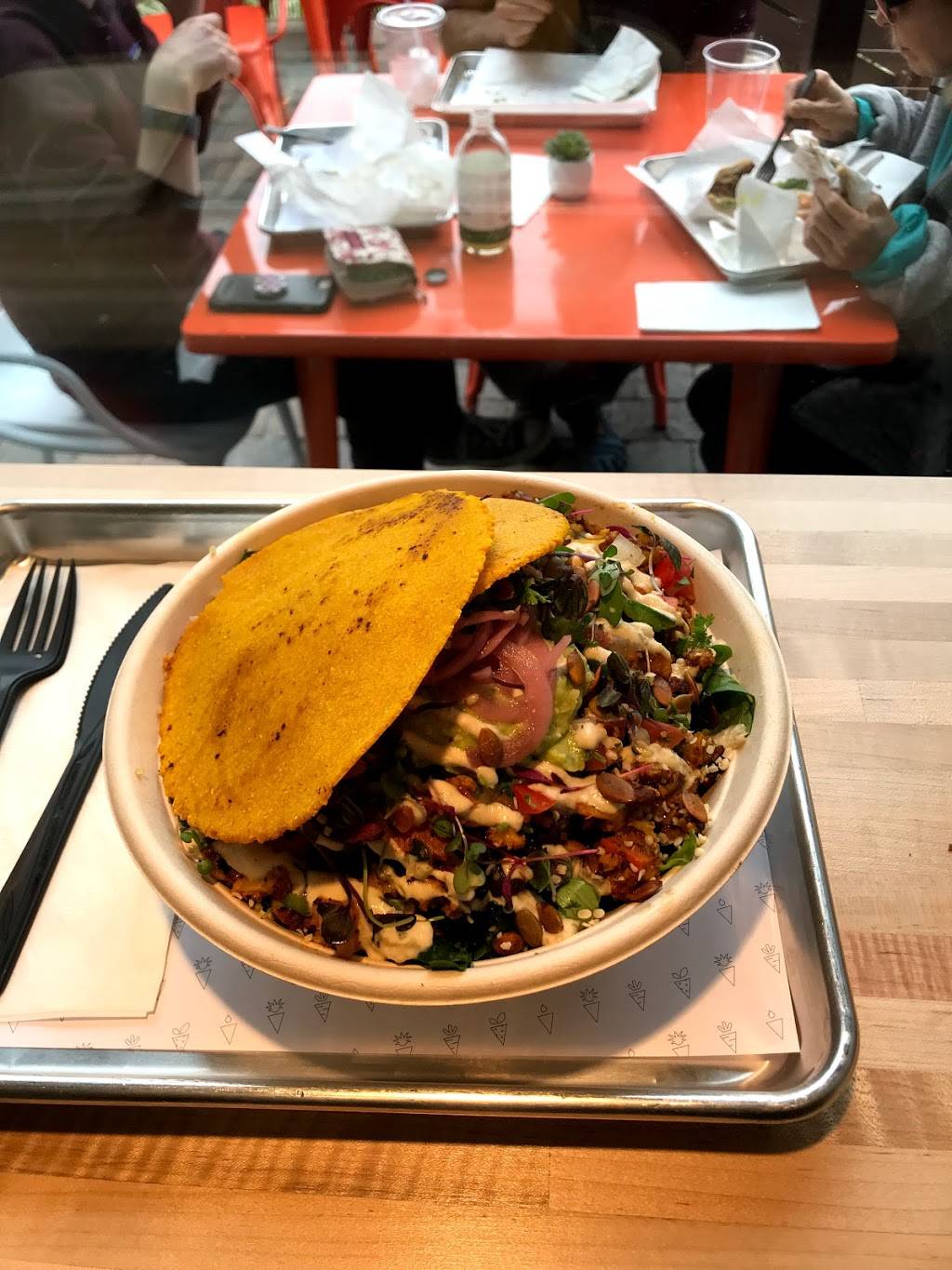 Vibe Organic Kitchen & Juice | restaurant | 34255 CA-1 #105, Dana Point, CA 92629, USA | 9492595514 OR +1 949-259-5514