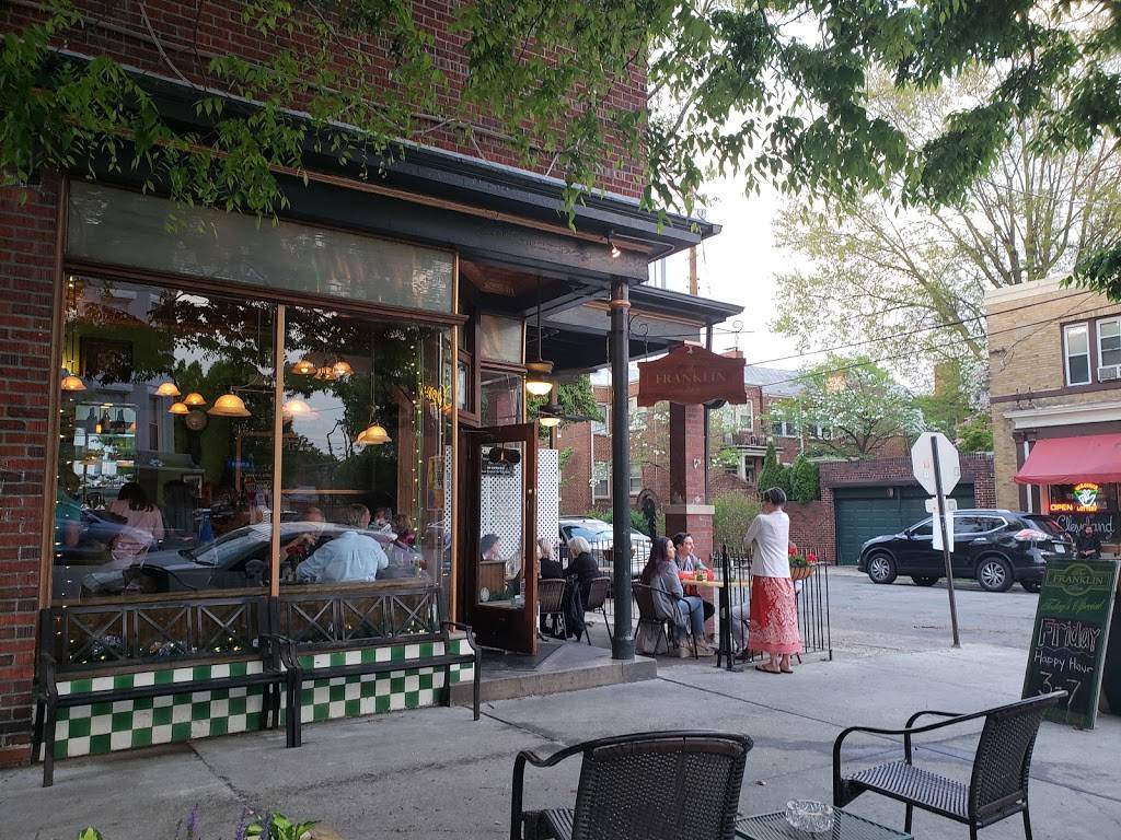 The Franklin Inn | restaurant | 800 N, Cleveland St, Richmond, VA 23221, USA | 8047169493 OR +1 804-716-9493