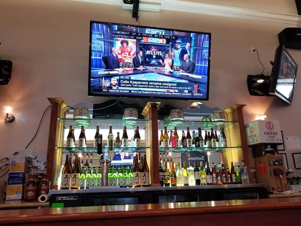 Satomi Sushi | restaurant | 5026 Mowry Ave, Fremont, CA 94538, USA | 5105050360 OR +1 510-505-0360