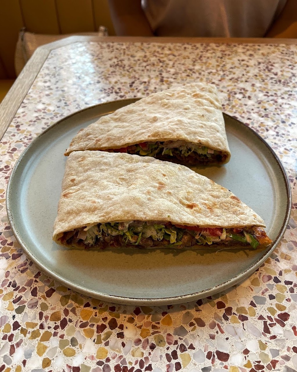 Saffys on Fountain | restaurant | 4845 Fountain Ave, Los Angeles, CA 90029, USA | 4246994845 OR +1 424-699-4845