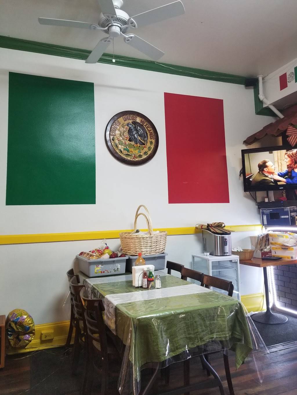 La Tortuguita Dorada | restaurant | 134 US-30 BUS, Coatesville, PA 19320, USA | 6103835318 OR +1 610-383-5318