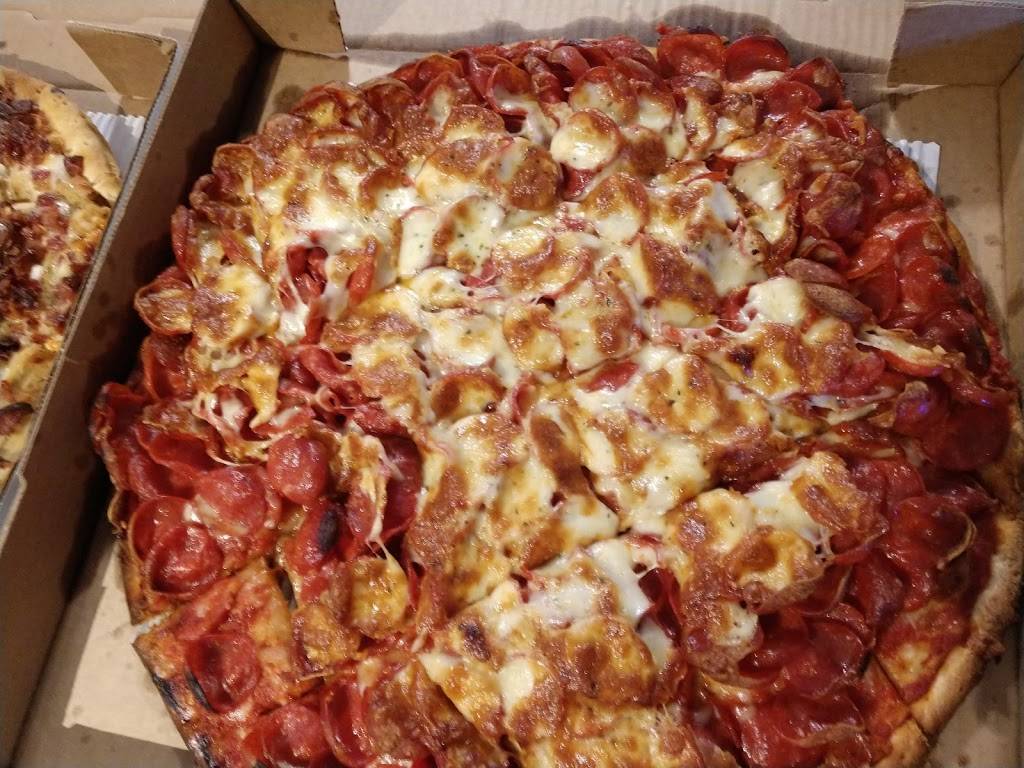 Possum Holler Pizza | restaurant | 1874 Lisle Ave, Obetz, OH 43207, USA | 6144971355 OR +1 614-497-1355