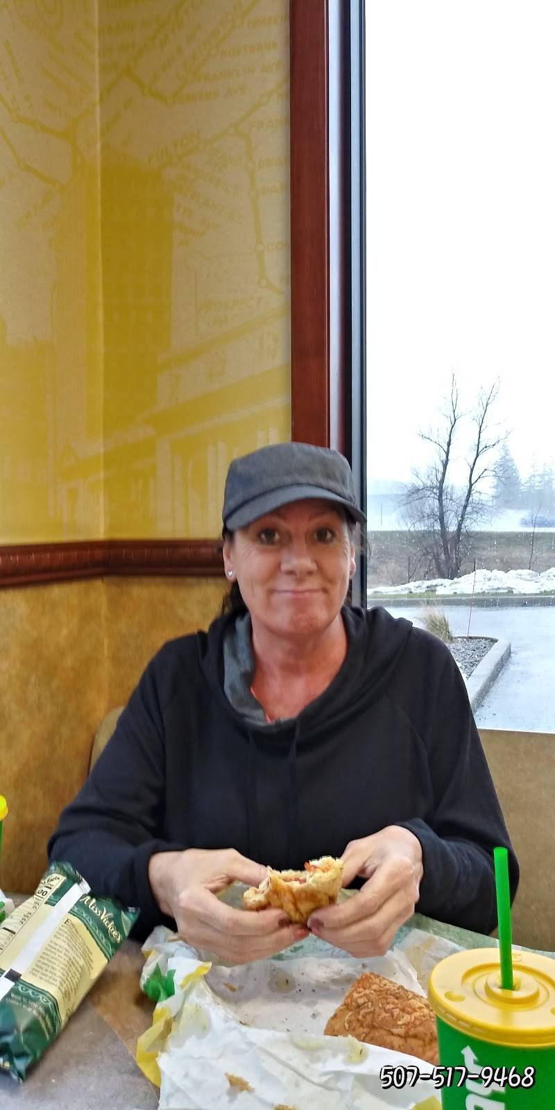 Dairy Queen Grill & Chill | restaurant | 215 E 18th St, Zumbrota, MN 55992, USA | 5077325910 OR +1 507-732-5910