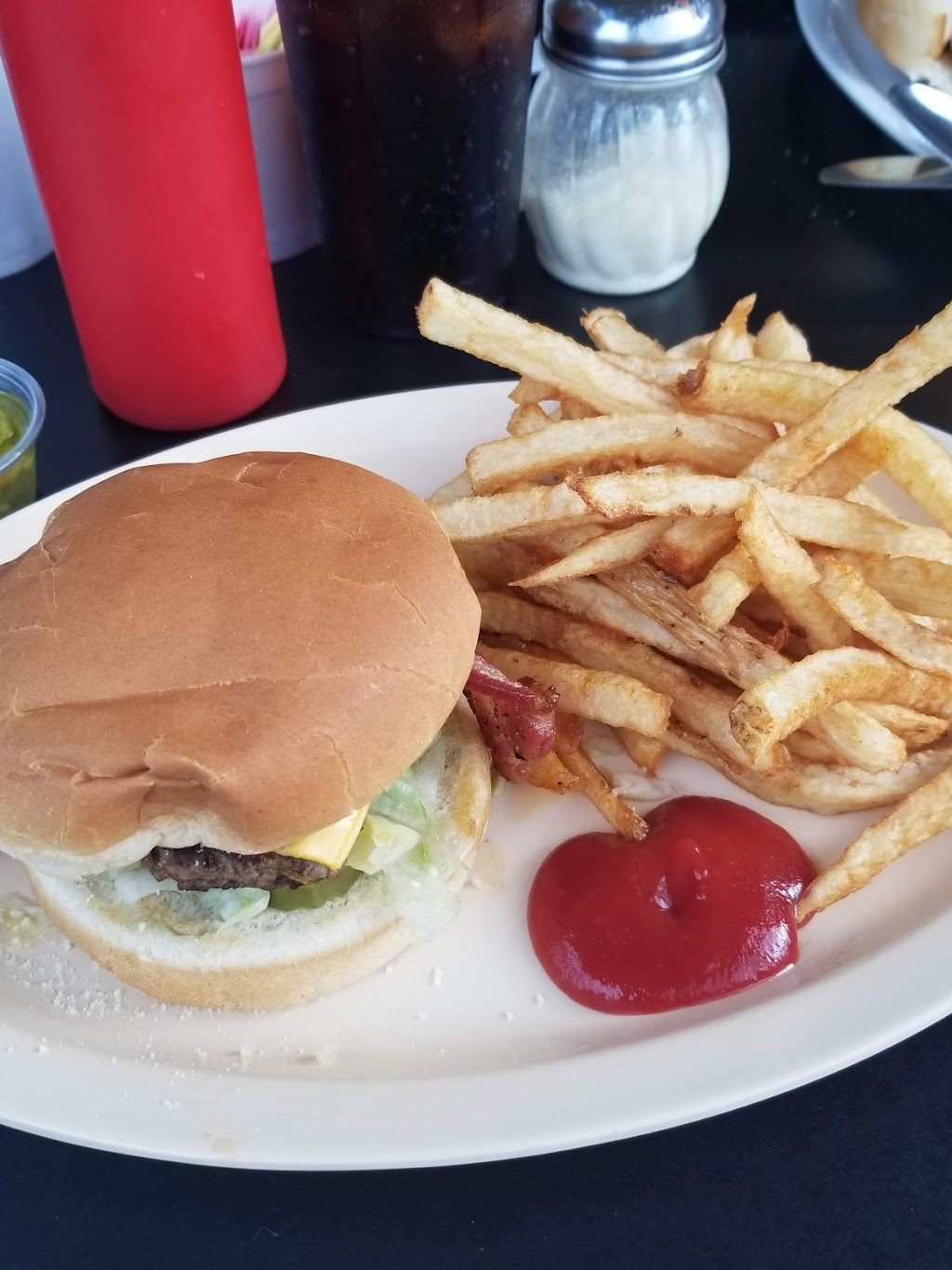 Tonys Diner | cafe | 734 E Main St, Trinidad, CO 81082, USA | 7198466000 OR +1 719-846-6000