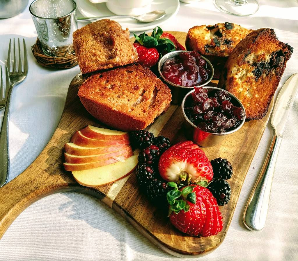 Amanis BYOB | restaurant | 105 E Lancaster Ave, Downingtown, PA 19335, USA | 4842378179 OR +1 484-237-8179