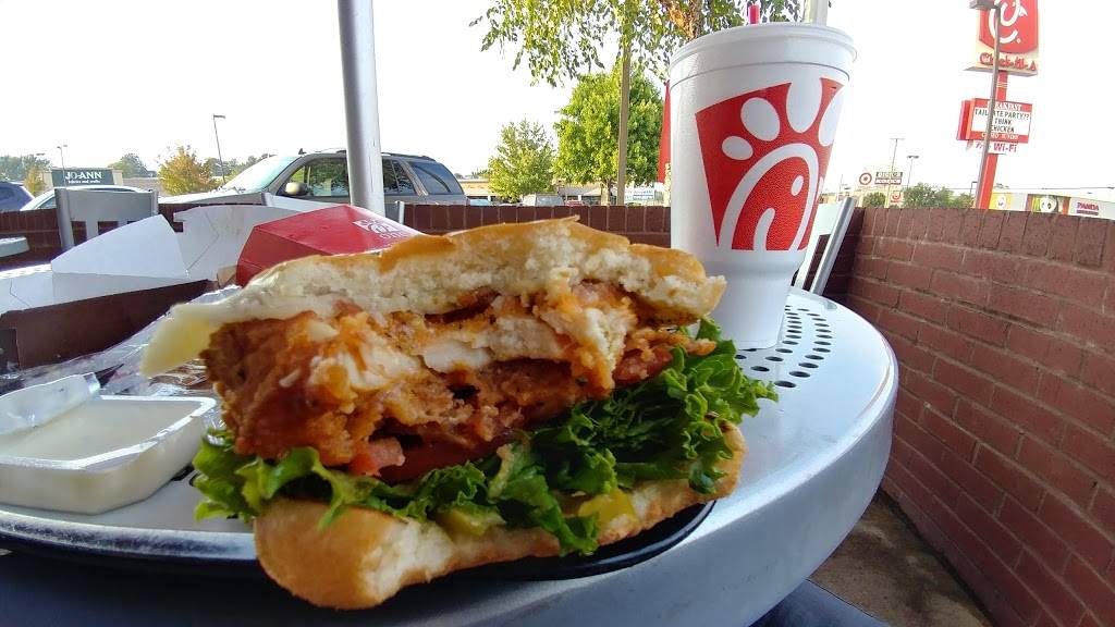 Chick-fil-A | restaurant | 5411 Dressler Rd NW, North Canton, OH 44720, USA | 3309665420 OR +1 330-966-5420