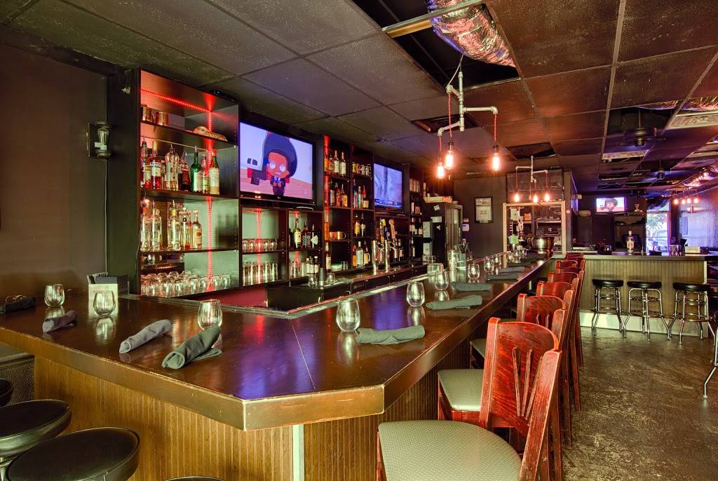 Nevermind Awesome Bar and The Hop | restaurant | 927 Cape Coral Pkwy E, Cape Coral, FL 33904, USA | 2399943062 OR +1 239-994-3062