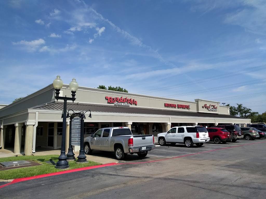 Texadelphia | restaurant | 5500 Greenville Ave #600, Dallas, TX 75206, USA | 2142658044 OR +1 214-265-8044