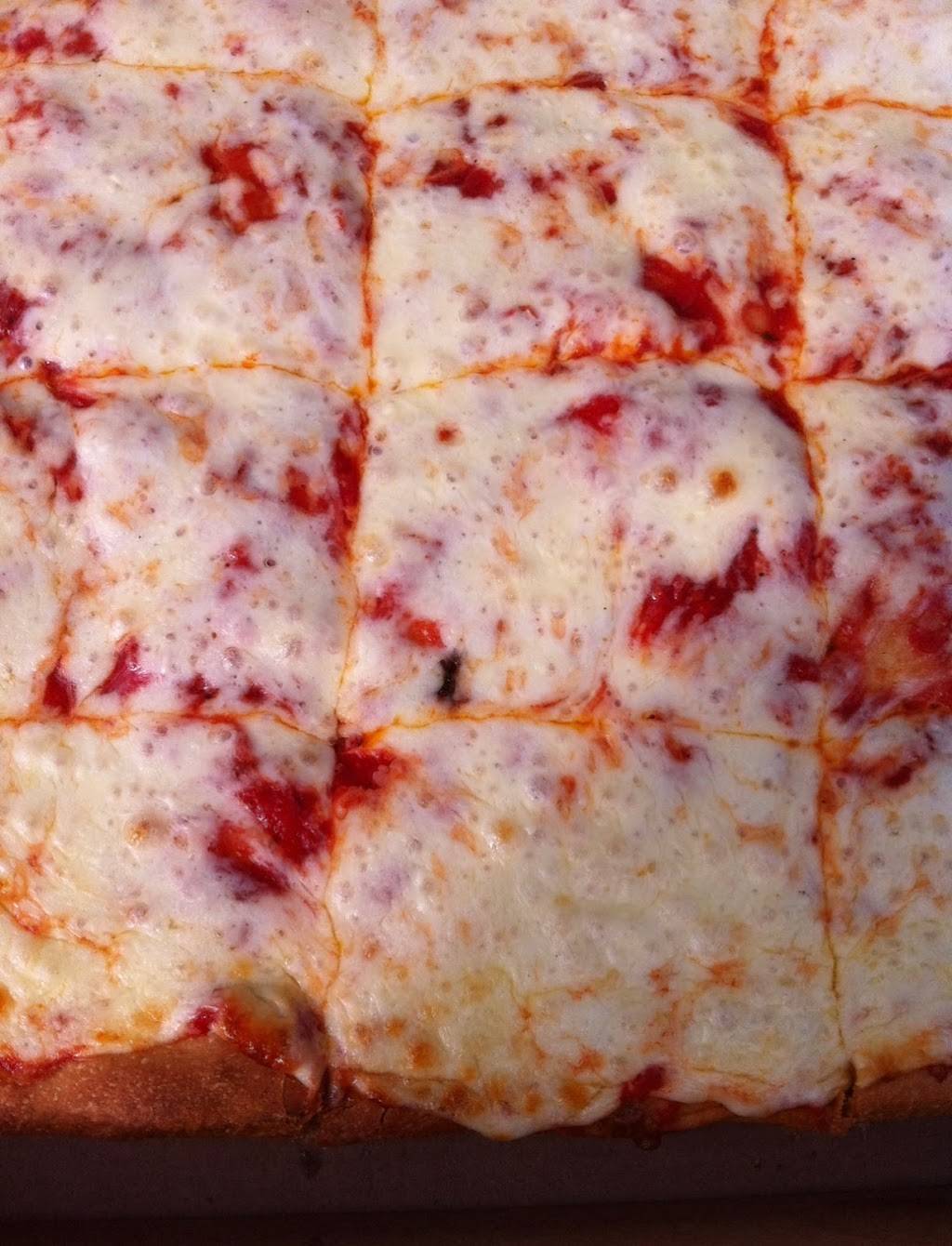 Pizza King | restaurant | 914 Straight Path, West Babylon, NY 11704, USA | 6312269602 OR +1 631-226-9602