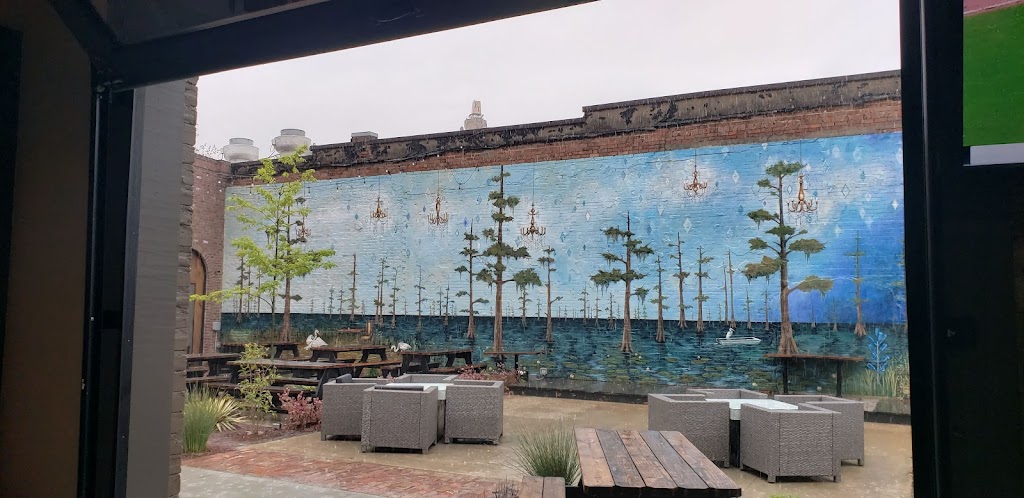 2Dudes Brew & Que | restaurant | 436 Desiard St, Monroe, LA 71201, USA | 3188555808 OR +1 318-855-5808