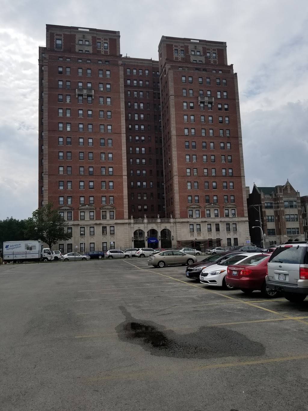 Hoagy House | restaurant | 7116 S Yates Blvd, Chicago, IL 60649, USA | 7738912416 OR +1 773-891-2416