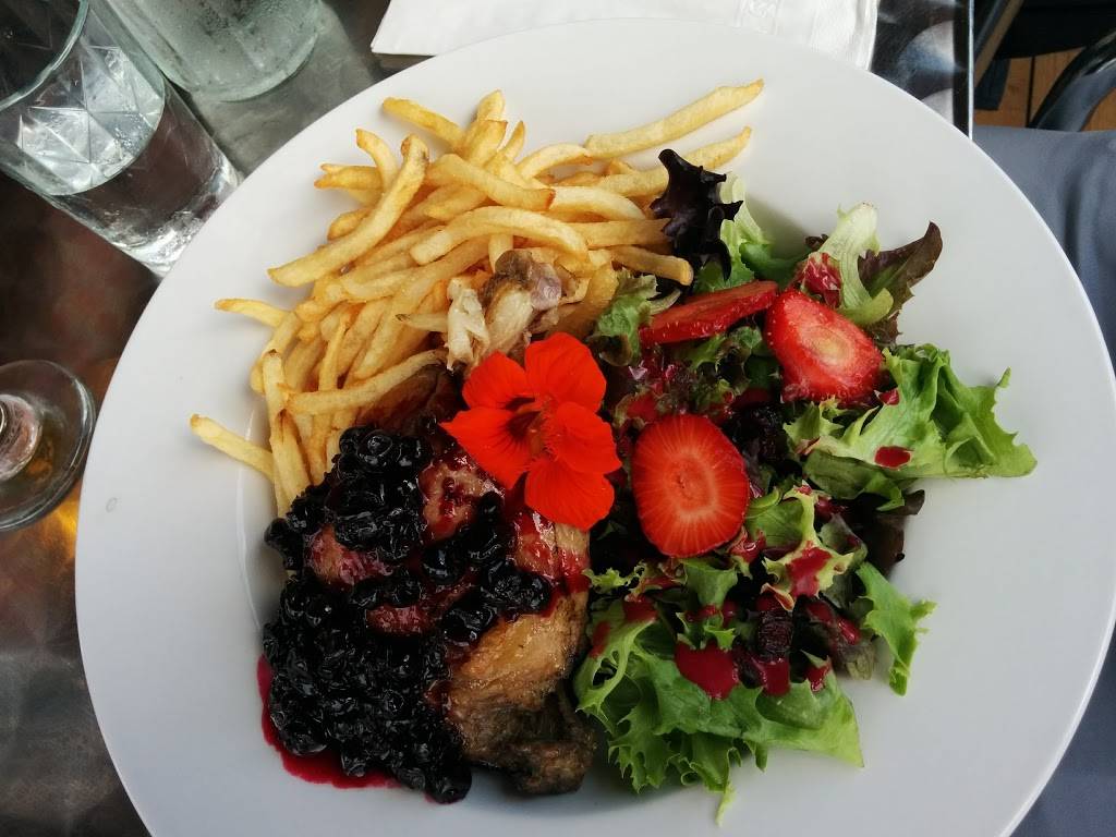 La Monnaguette | restaurant | 1225 Chemin Royal, Saint-Pierre, QC G0A 4E0, Canada | 4188282525 OR +1 418-828-2525