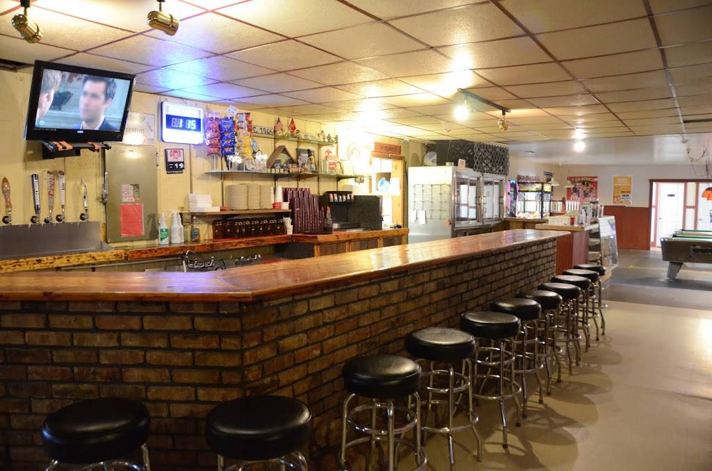 Genos Pizza | restaurant | 561 E White St, Preston, IA 52069, USA | 5636895541 OR +1 563-689-5541