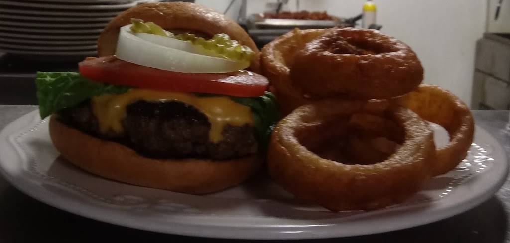 All American Grill | restaurant | 3400 Sebring Pkwy, Sebring, FL 33870, USA | 8632735001 OR +1 863-273-5001