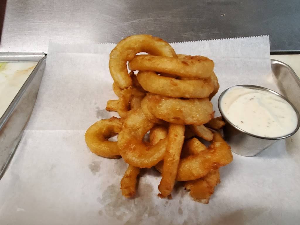 Peckville bar and burger | restaurant | 978 Main St, Peckville, PA 18452, USA | 5704454426 OR +1 570-445-4426