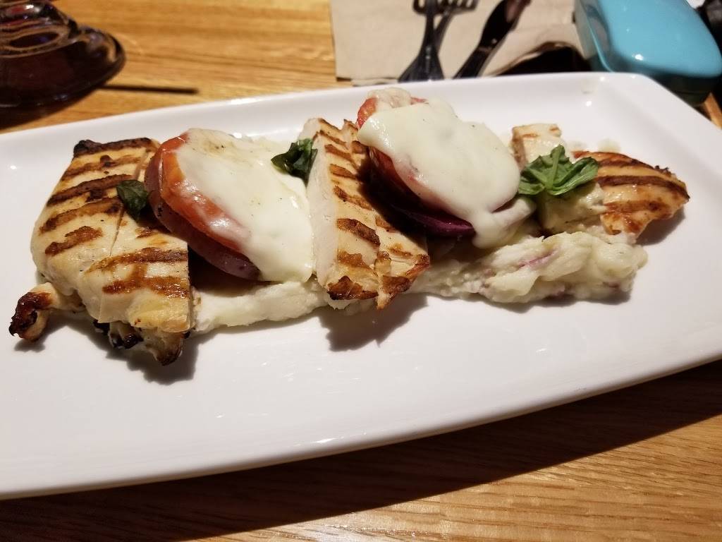 Applebees Grill + Bar | restaurant | 6310 Richmond Hwy, Alexandria, VA 22306, USA | 7037681636 OR +1 703-768-1636