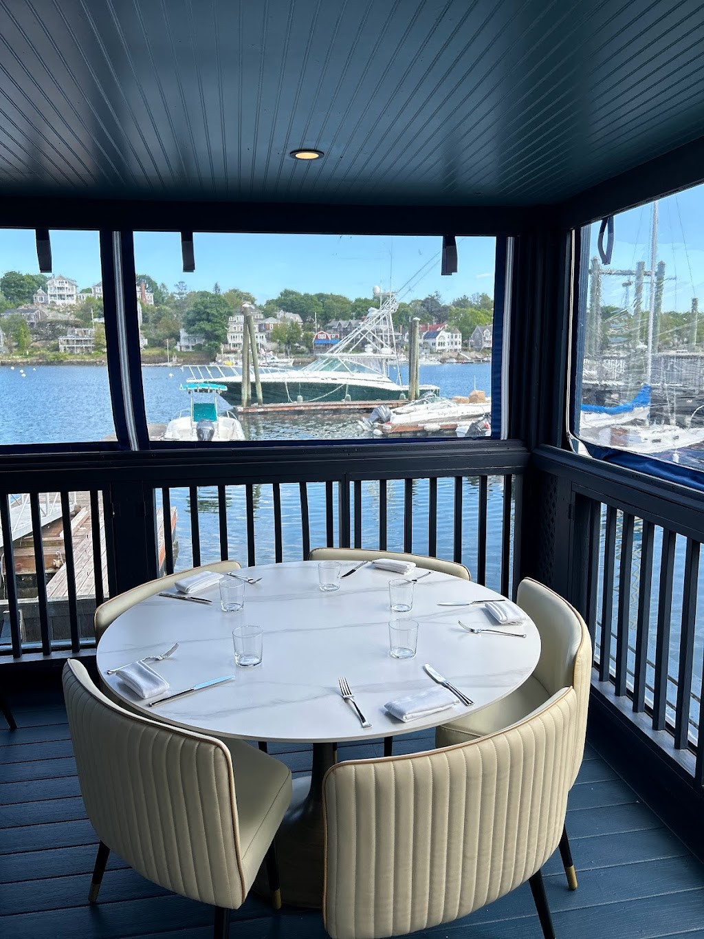 The Rudder | restaurant | 73 Rocky Neck Ave, Gloucester, MA 01930, USA | 3512171265 OR +1 351-217-1265