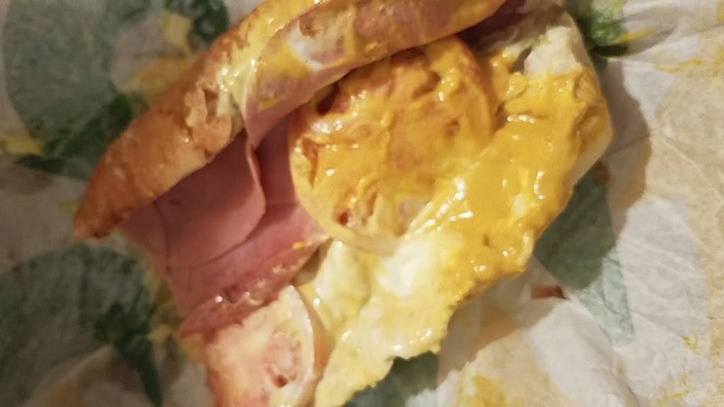 Subway | restaurant | 1098 Frederick Blvd, Portsmouth, VA 23707, USA | 7573932488 OR +1 757-393-2488