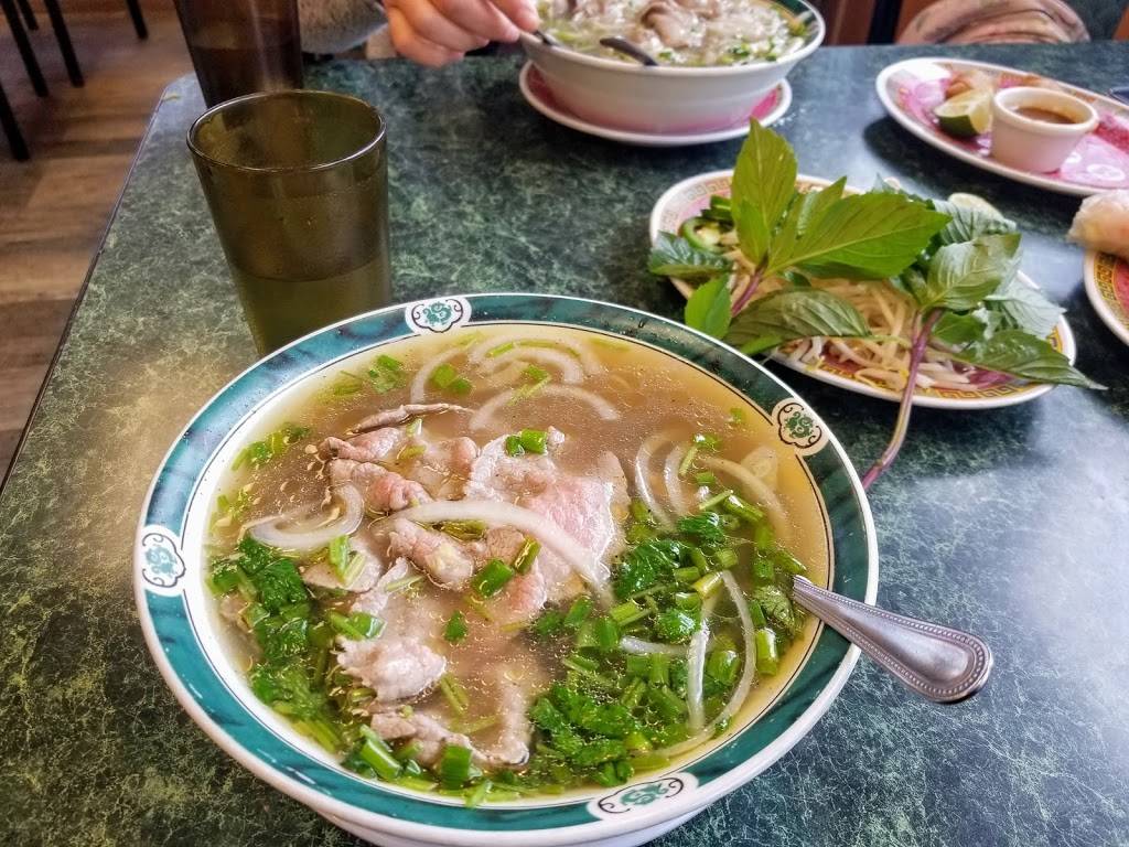 Phơ Hưng | restaurant | 9605 Evergreen Way, Everett, WA 98204, USA | 4252909272 OR +1 425-290-9272
