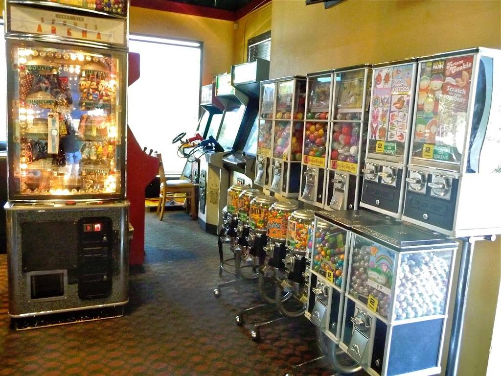 Oggi’s Sports | Brewhouse | Pizza | restaurant | 10155 Rancho Carmel Dr, San Diego, CA 92128, USA | 8585927883 OR +1 858-592-7883