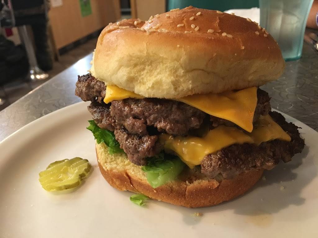 Dennys | restaurant | 1051 Interstate Ct, Findlay, OH 45840, USA | 4194241661 OR +1 419-424-1661