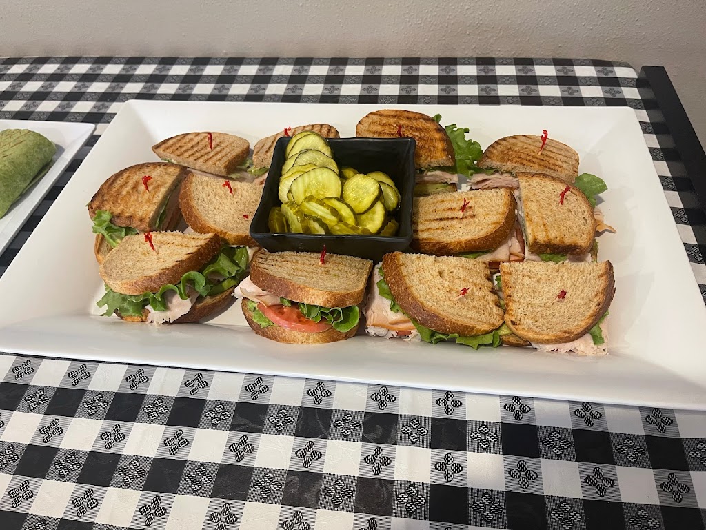 Club Cafe | restaurant | 14501 Homecrest Rd, Silver Spring, MD 20906, USA | 2402529626 OR +1 240-252-9626