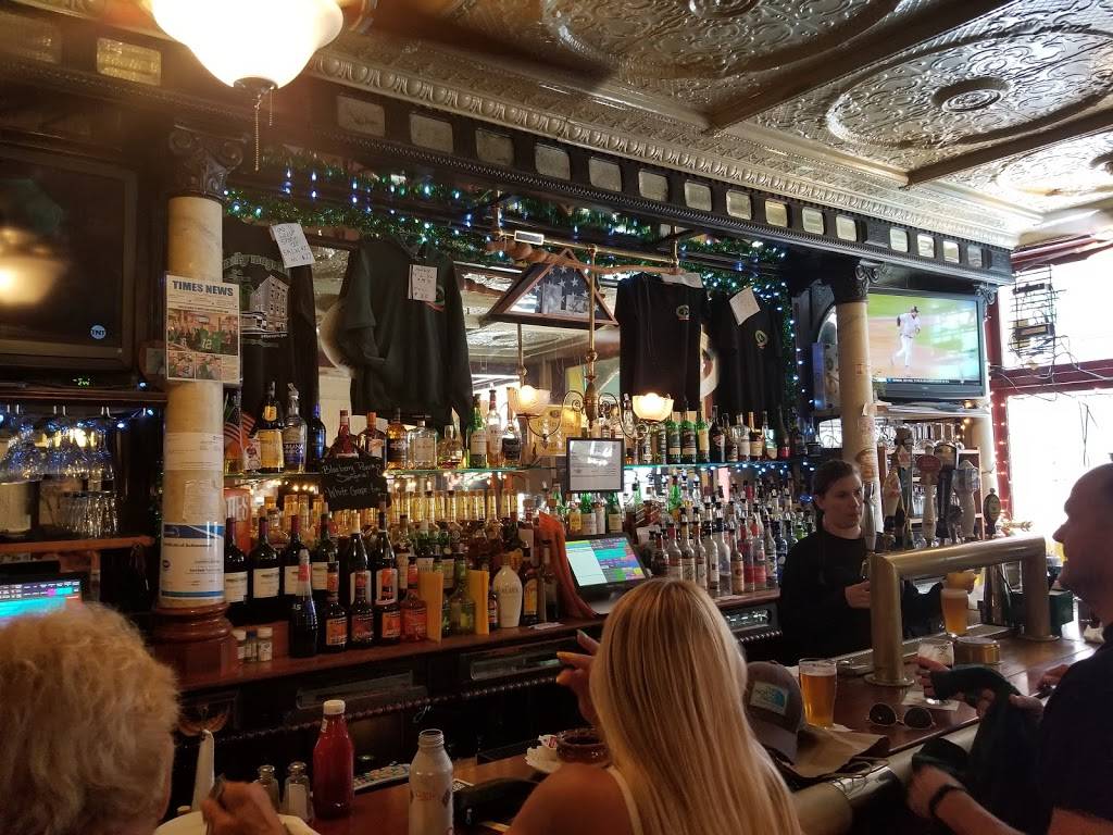 Molly Maguires | restaurant | 5 Hazard Square, Jim Thorpe, PA 18229, USA | 5703254563 OR +1 570-325-4563