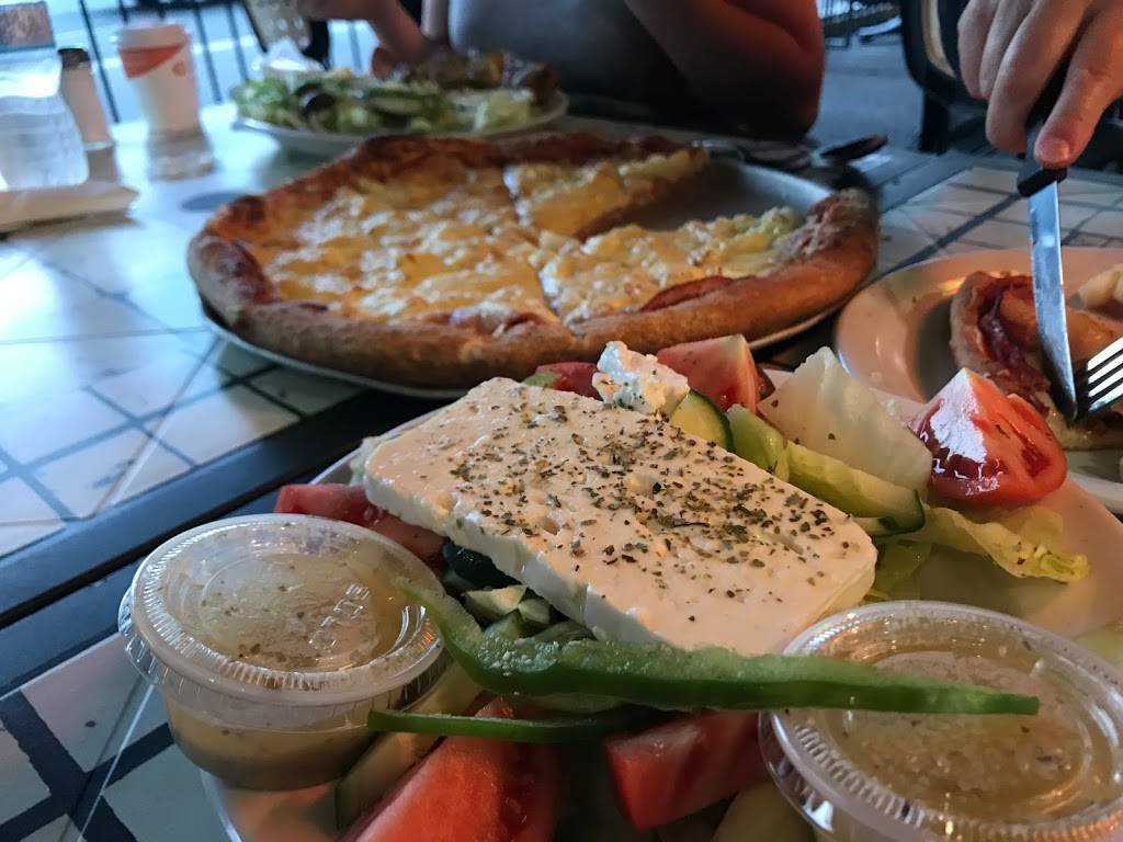 Restaurant Rio Pizza | restaurant | 5991 Avenue Auteuil, Brossard, QC J4Z 1N1, Canada | 4506767933 OR +1 450-676-7933